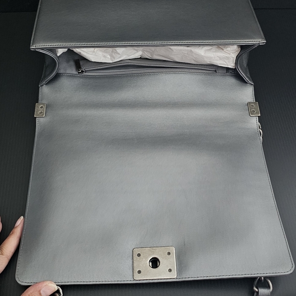 Authentic Pre-loved CHANEL 2014 Fall/Winter Boy Bag Dark Silver Large - Picture 11 of 16